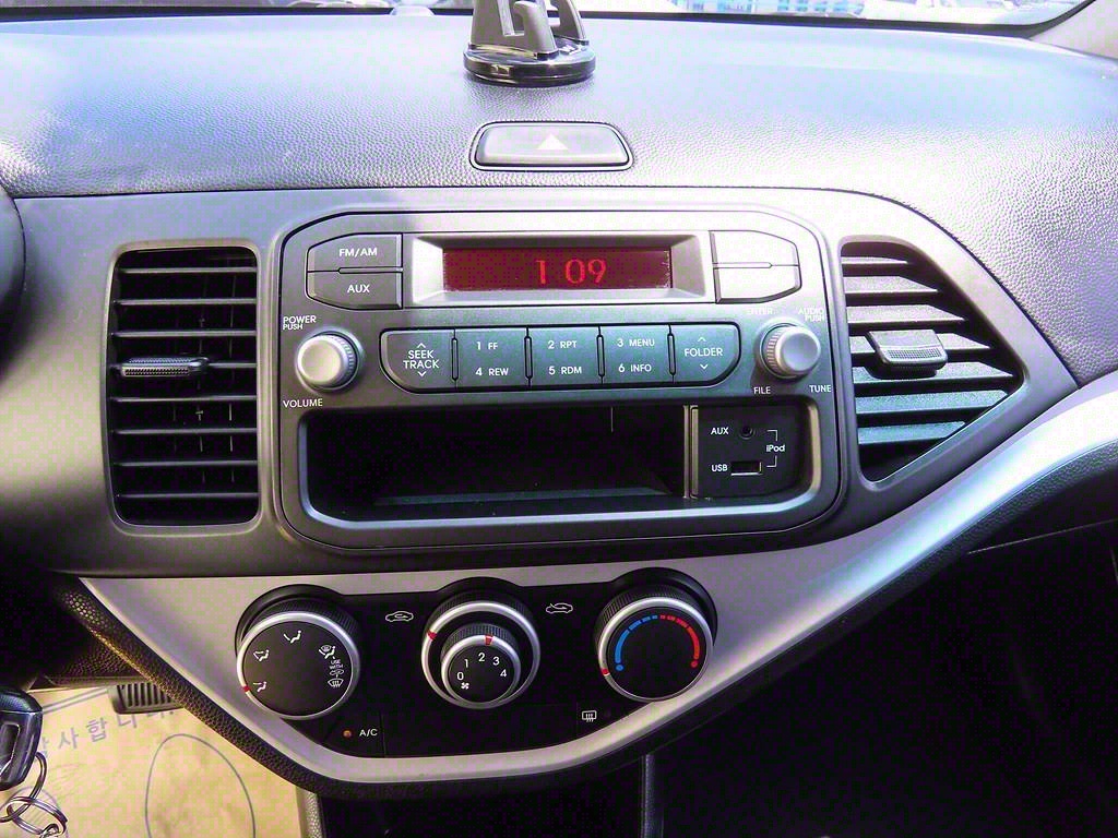 KIA Morning - Vista 9