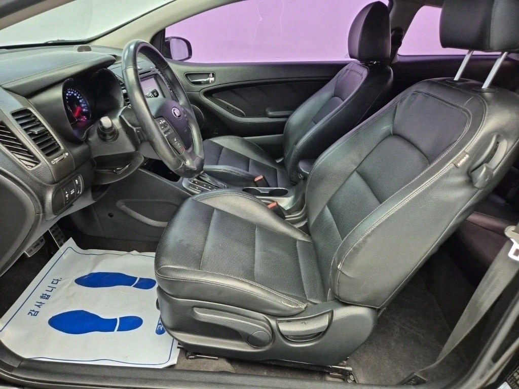 KIA K3 2015 Negro - Importación desde Corea - HF Imports Iquique - Foto 14