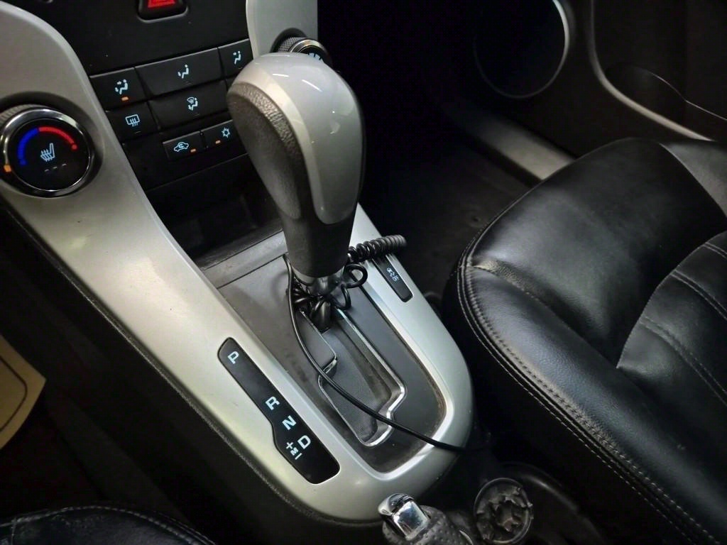 Chevrolet Cruise - Vista 8