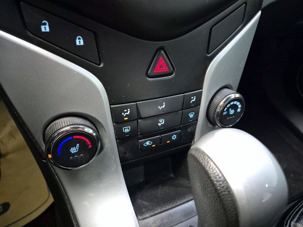 Chevrolet Cruise - Vista 10