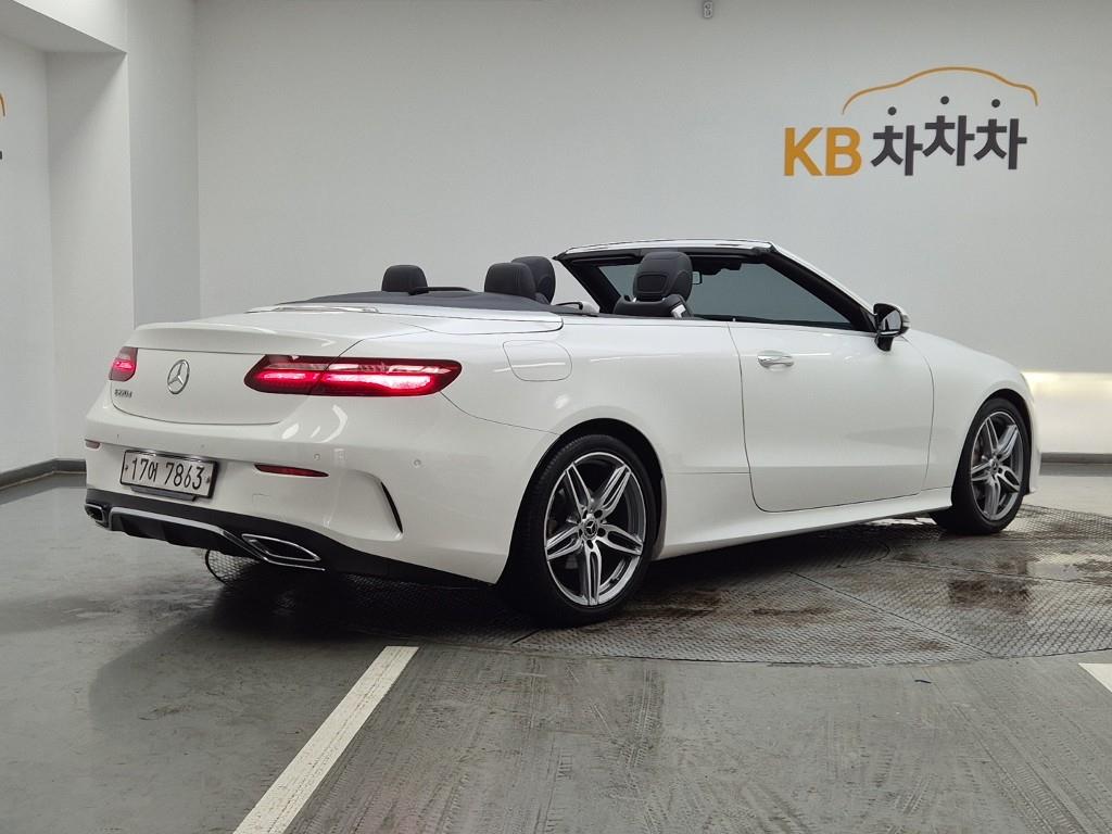 Mercedes Benz E class - Vista 4