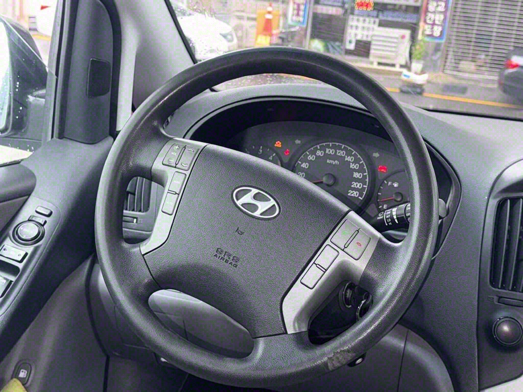 HYUNDAI Starex 2012 Plateado - Importación desde Corea - HF Imports Iquique - Foto 17