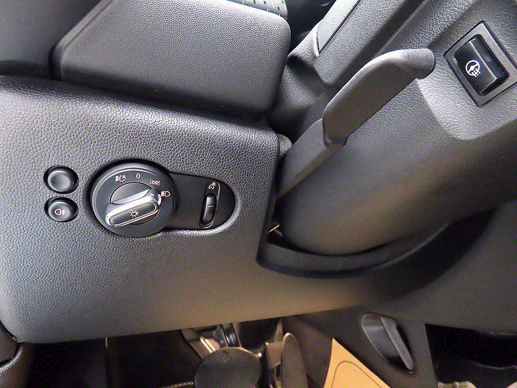 Mini Cooper Electric - Vista 12