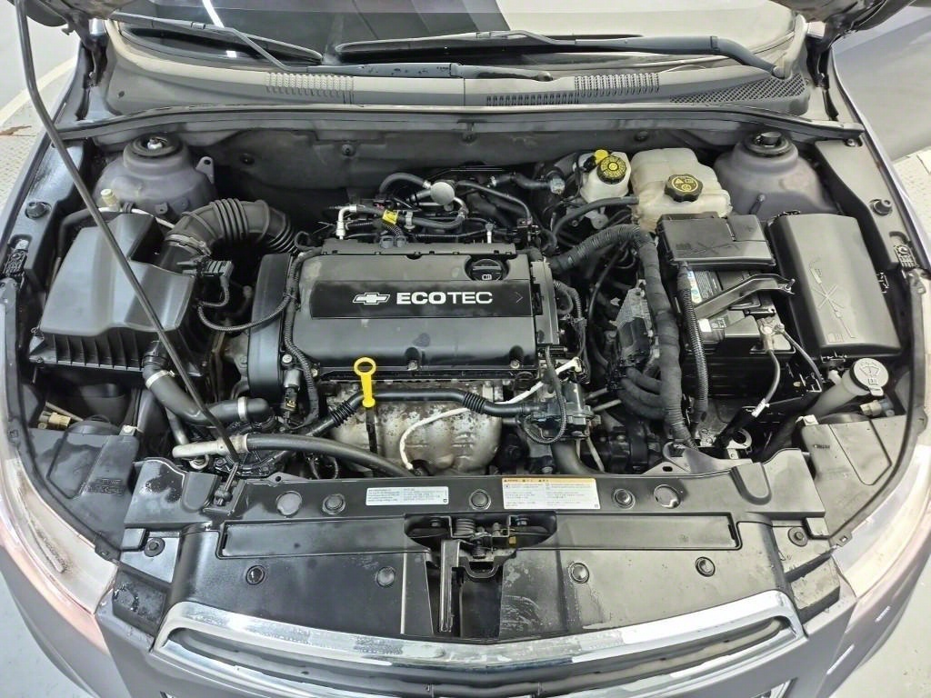 Chevrolet Cruise - Vista 5