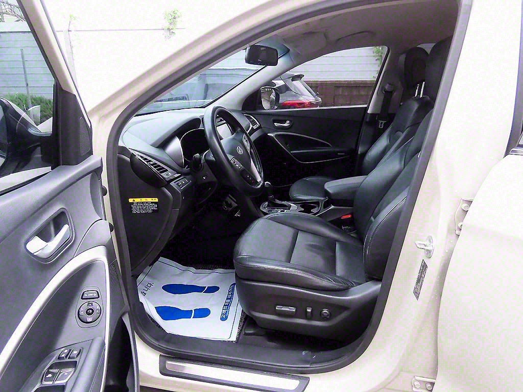 HYUNDAI Santa Fe - Vista 5