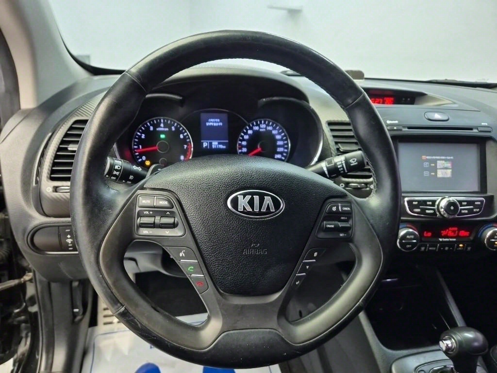 KIA K3 - Vista 10