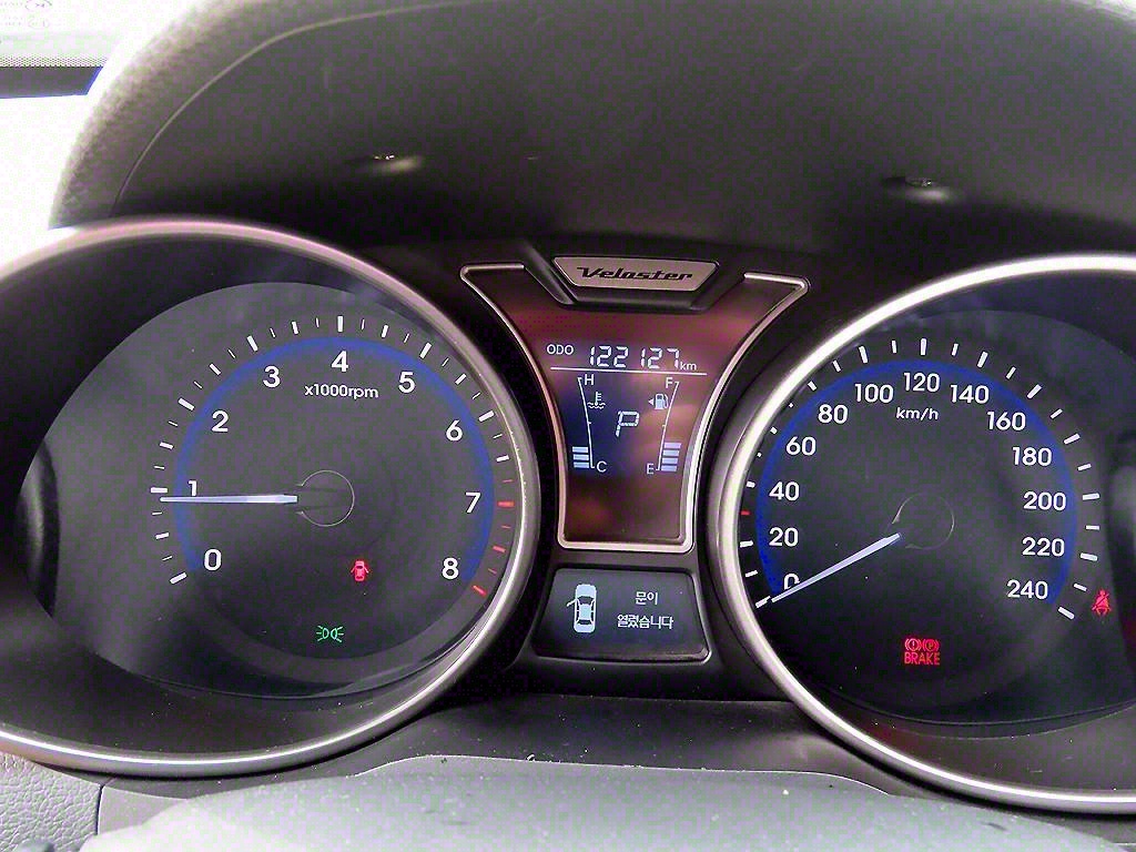 HYUNDAI Veloster - Vista 8