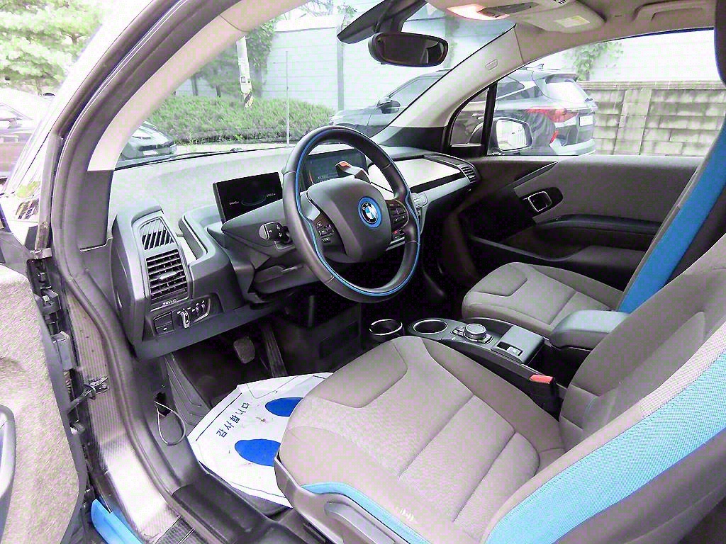 BMW i3 - Vista 8