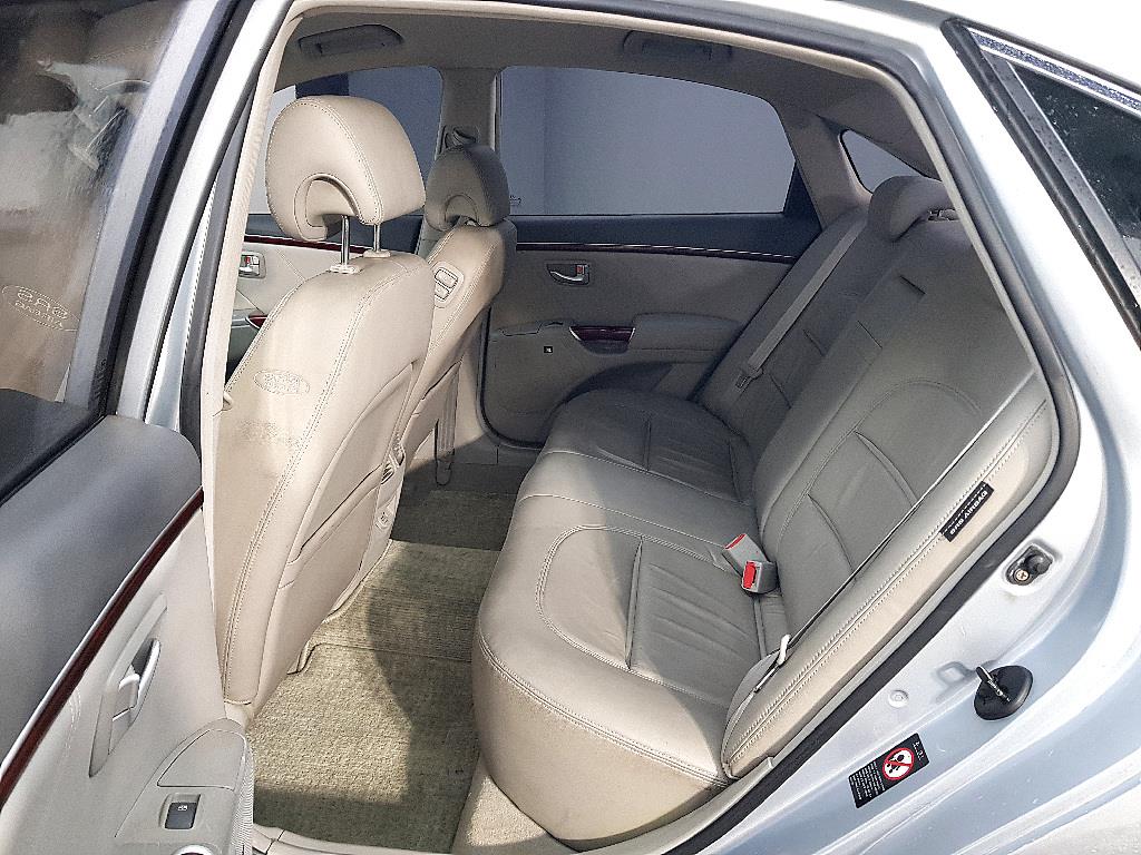 HYUNDAI Grandeur - Vista 9