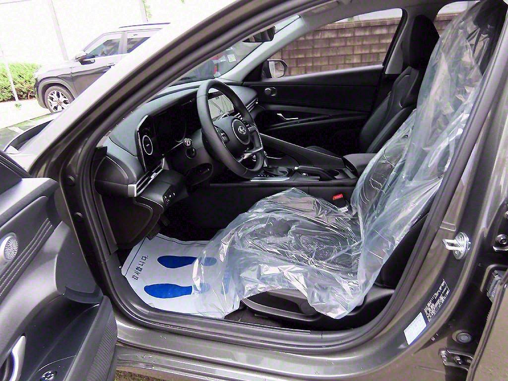 HYUNDAI Avante - Vista 5