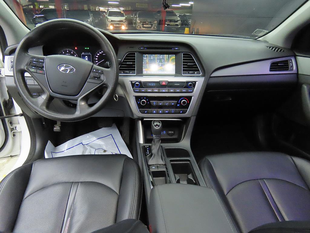 HYUNDAI Sonata - Vista 7