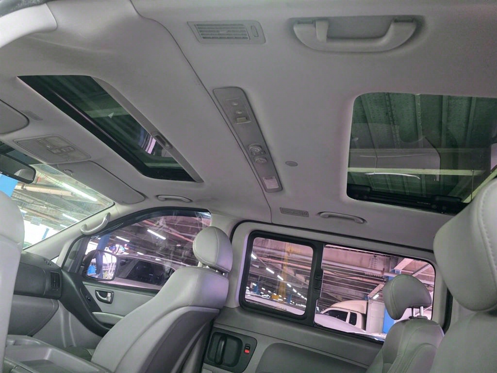 HYUNDAI Starex 2014 Gris - Importación desde Corea - HF Imports Iquique - Foto 16