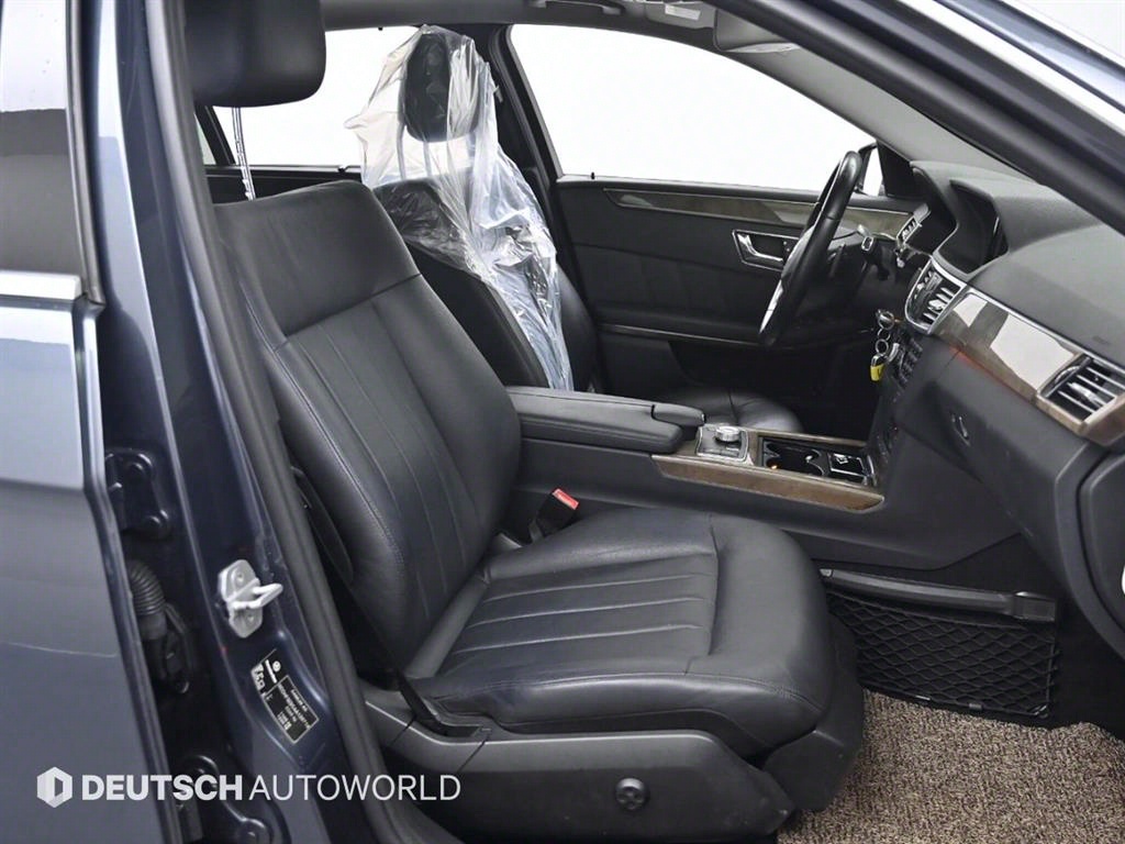 Mercedes Benz E class - Vista 10