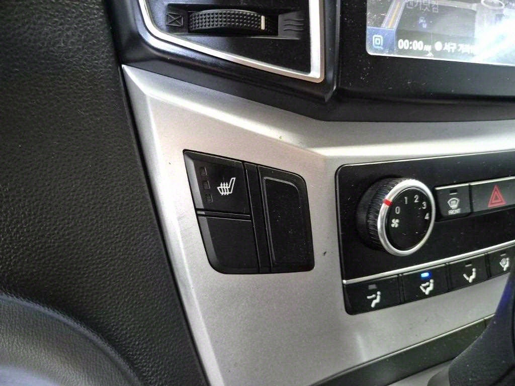 HYUNDAI Starex 2017 Plateado - Importación desde Corea - HF Imports Iquique - Foto 17