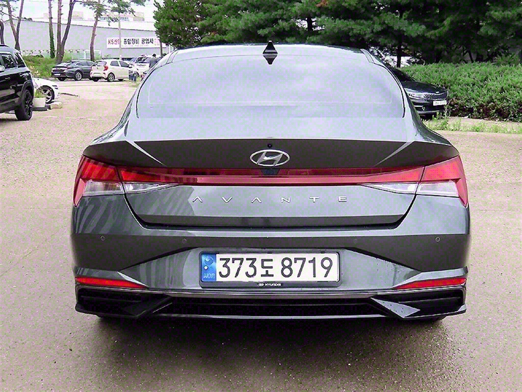 HYUNDAI Avante - Vista 4