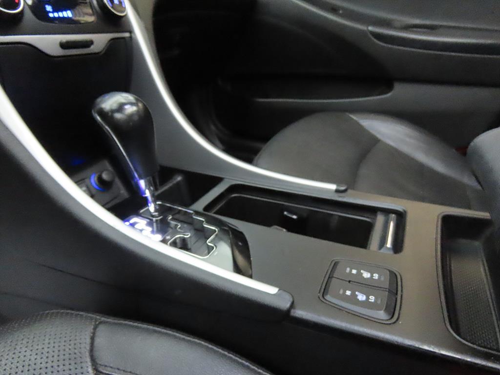 HYUNDAI Sonata - Vista 11