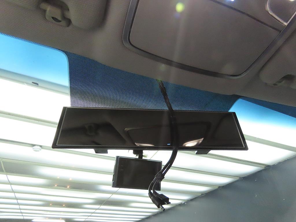 HYUNDAI Sonata - Vista 12