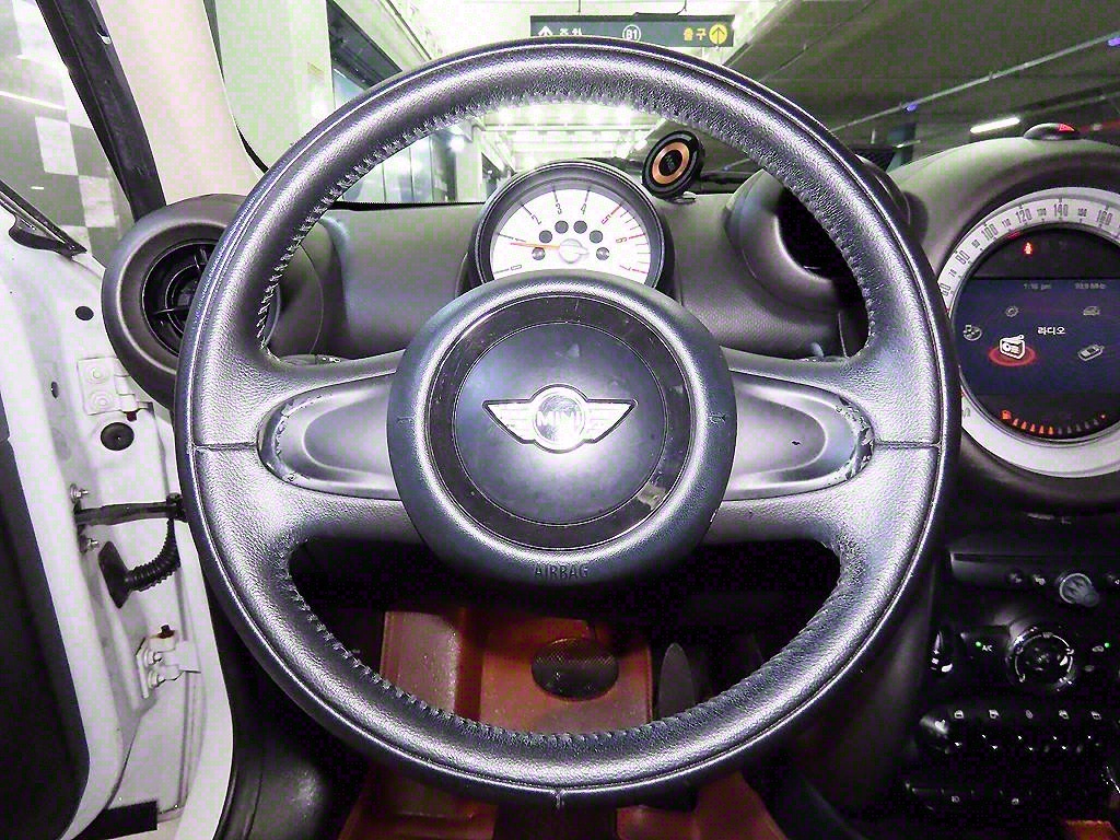 Mini Countryman - Vista 8