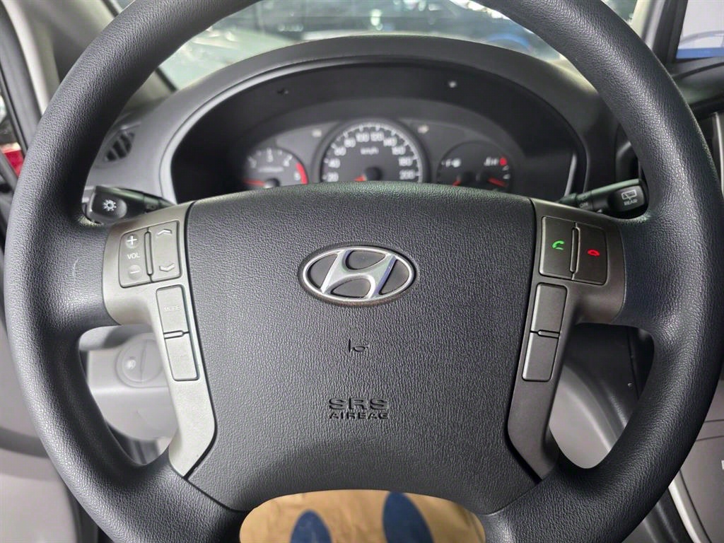 HYUNDAI Starex 2014 Gris - Importación desde Corea - HF Imports Iquique - Foto 9