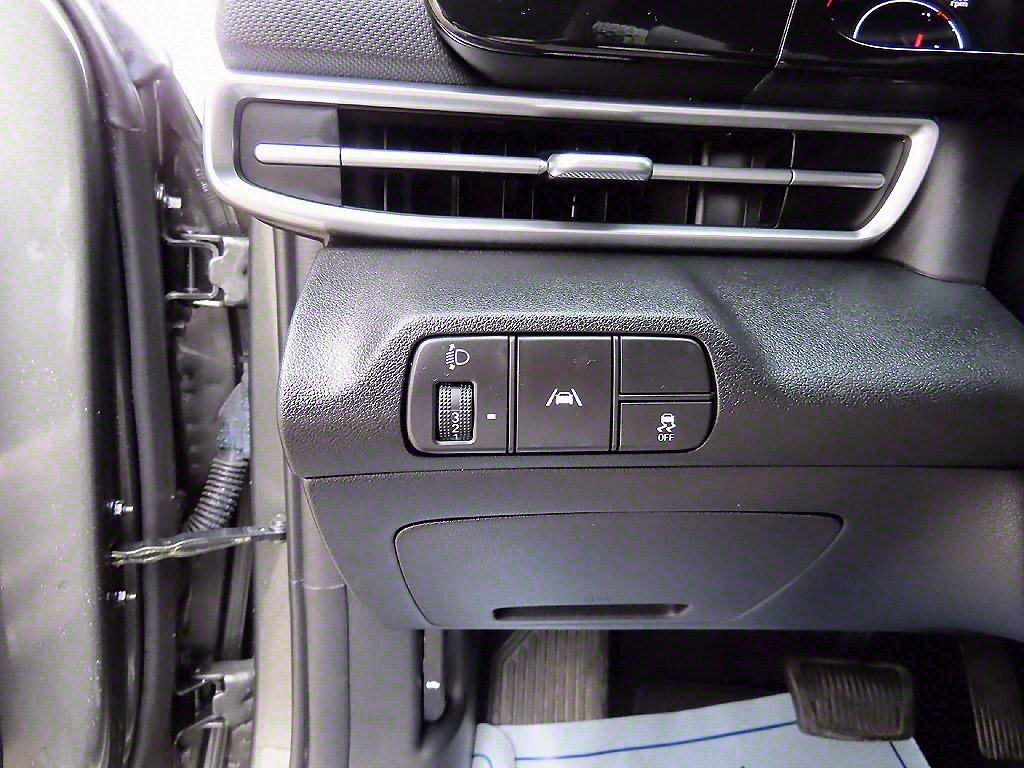 HYUNDAI Avante - Vista 12