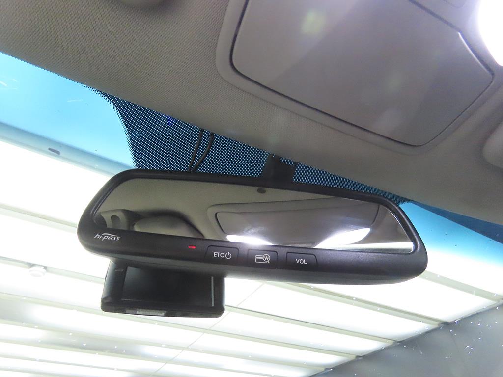 HYUNDAI Sonata - Vista 12