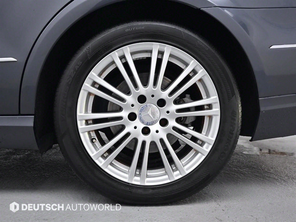 Mercedes Benz E class - Vista 5