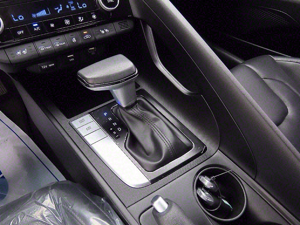 HYUNDAI Avante - Vista 10