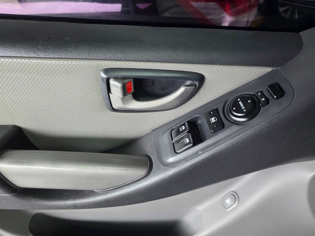 HYUNDAI Starex 2014 Gris - Importación desde Corea - HF Imports Iquique - Foto 12