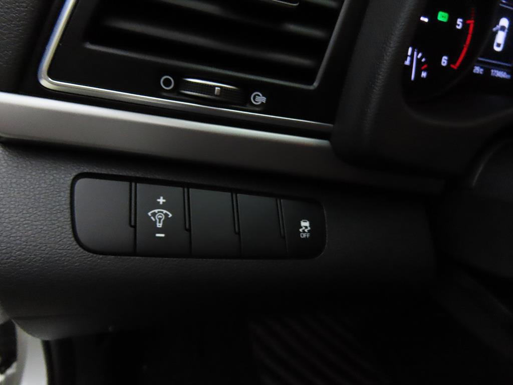 HYUNDAI Avante 2016 Gris - Importación desde Corea - HF Imports Iquique - Foto 13