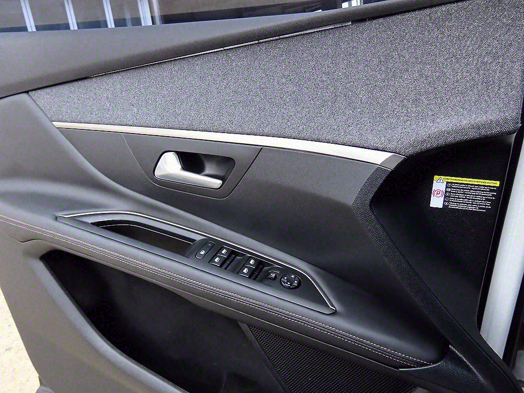 Peugeot 3008 - Vista 11