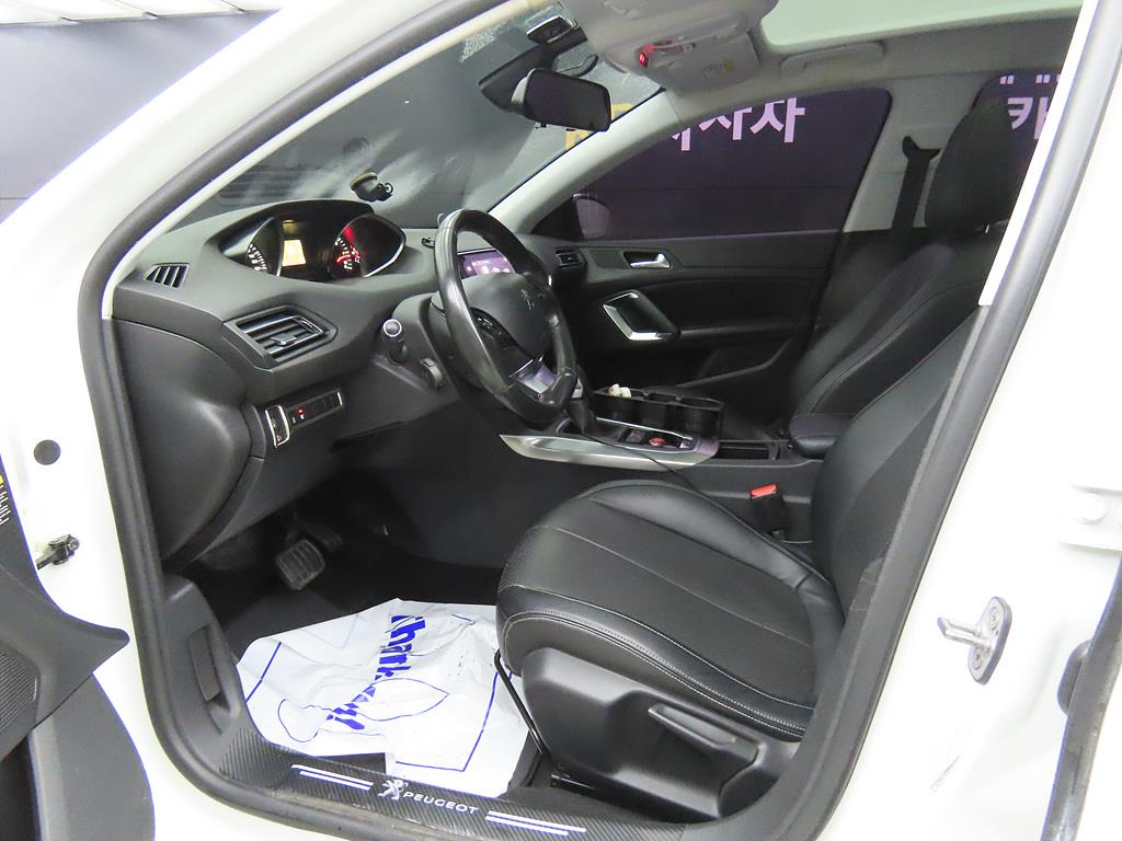 Peugeot 308 - Vista 5