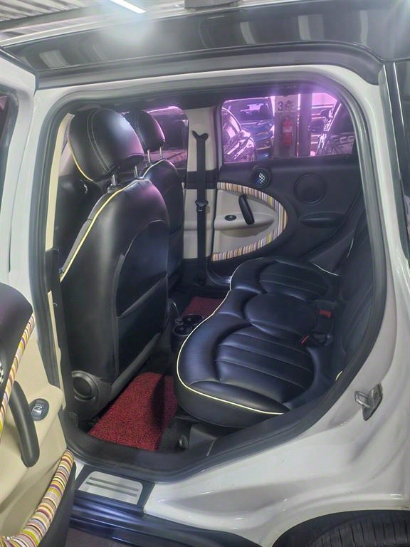 Mini Countryman - Vista 12