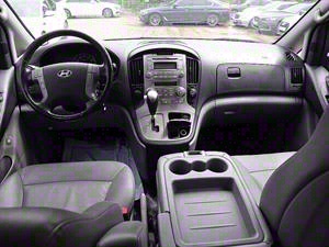 HYUNDAI Starex - Vista 10