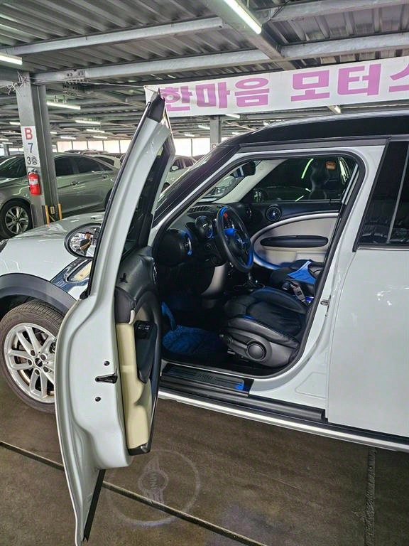 Mini Countryman - Vista 6