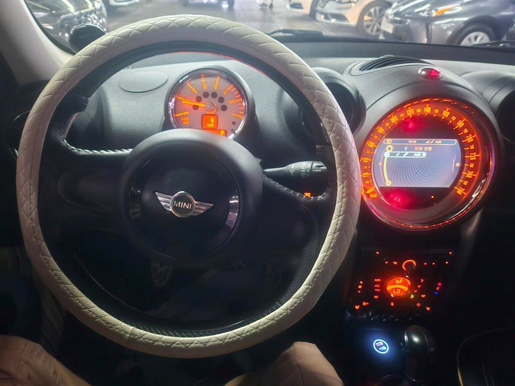 Mini Countryman - Vista 7