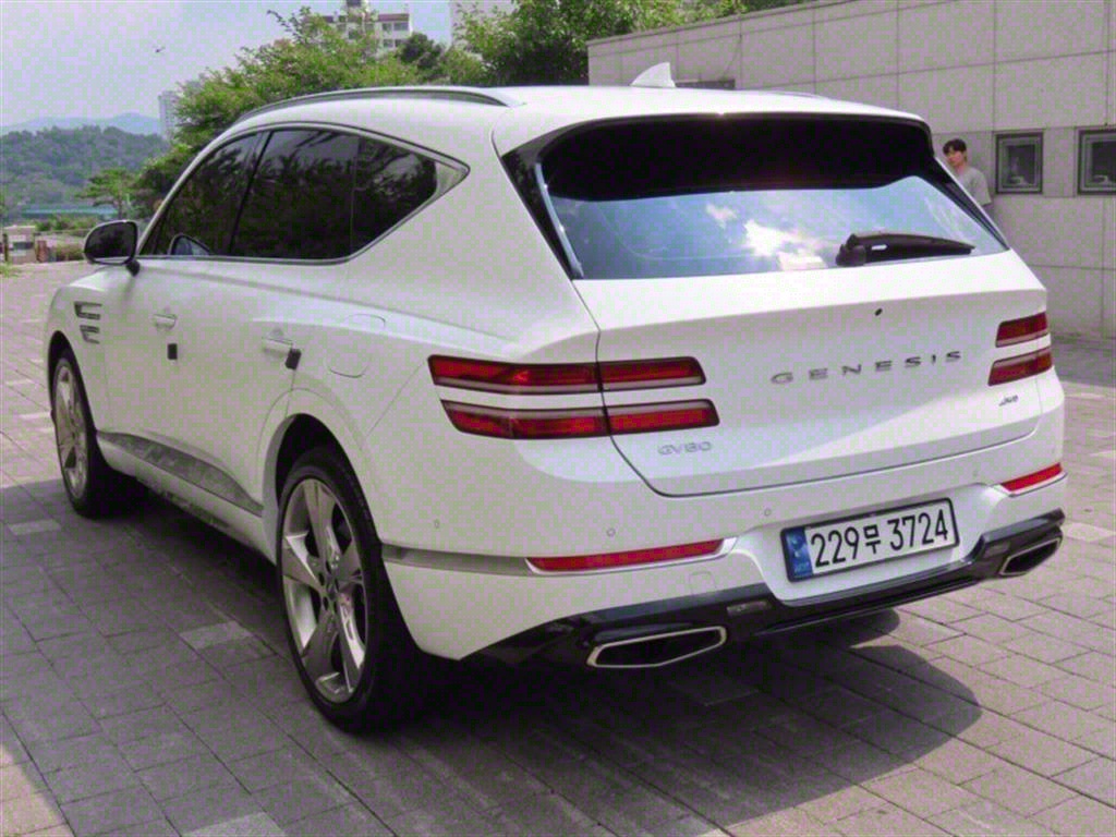 Genesis GV80 - Vista 7