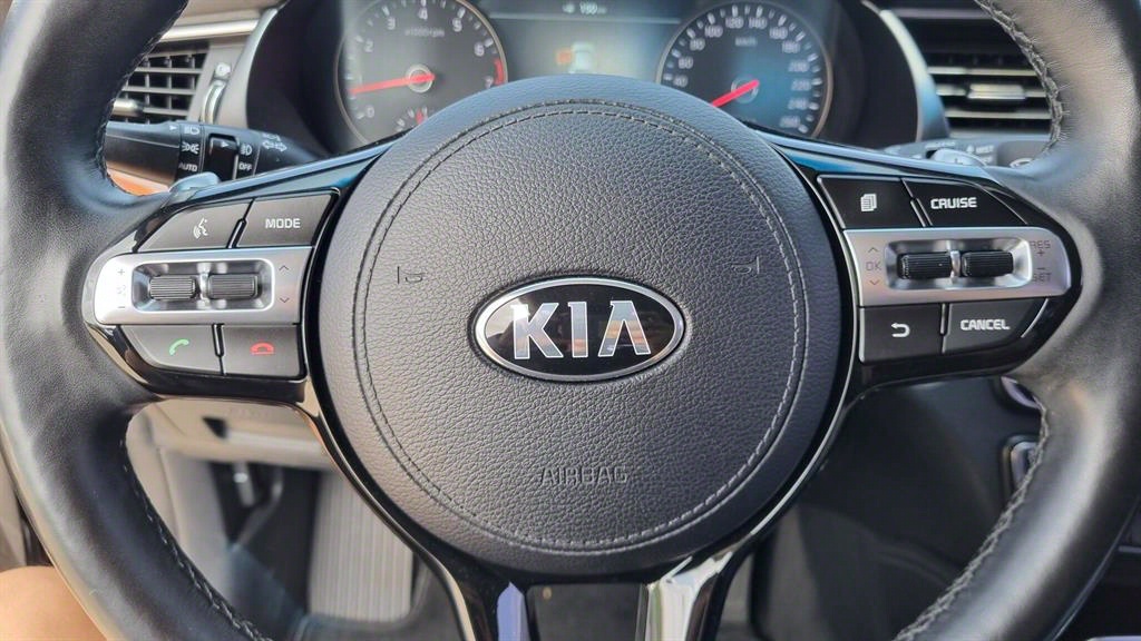 KIA K7 - Vista 10