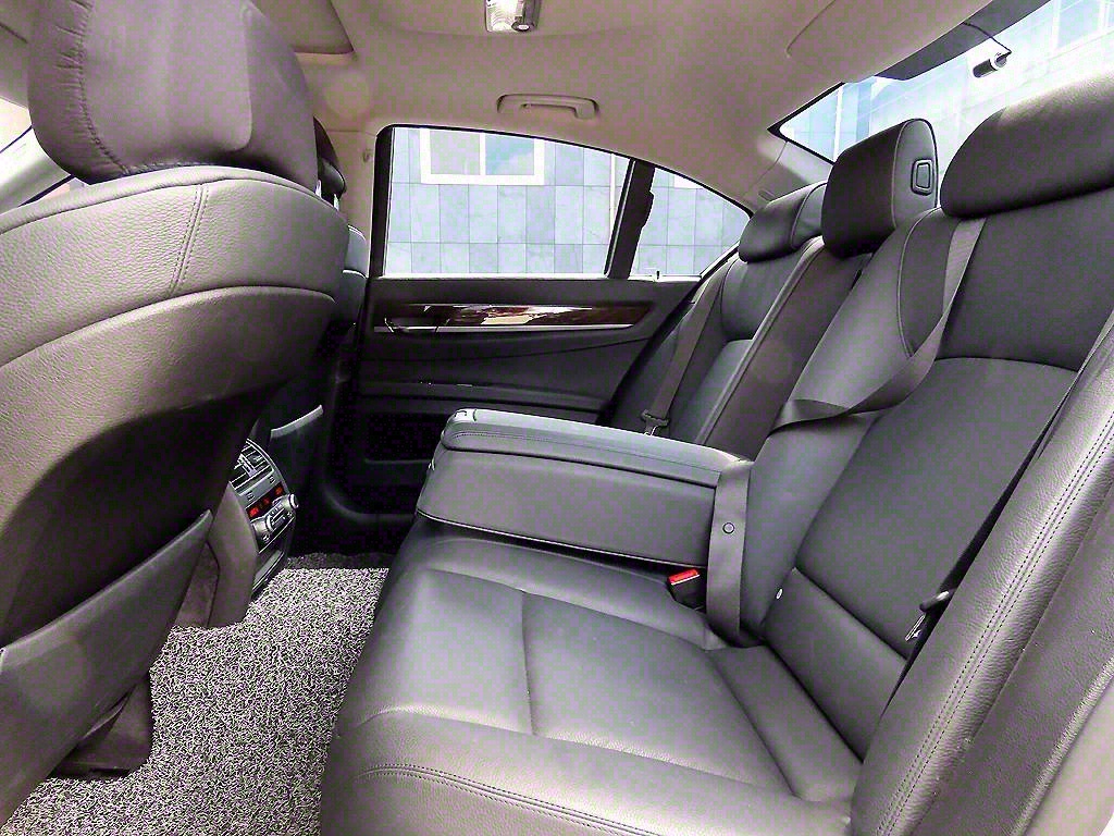 BMW 7 Series - Vista 6