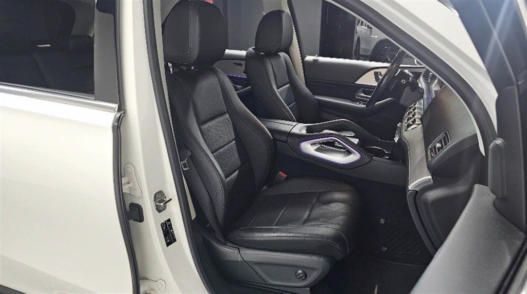Mercedes Benz GLE Class - Vista 10