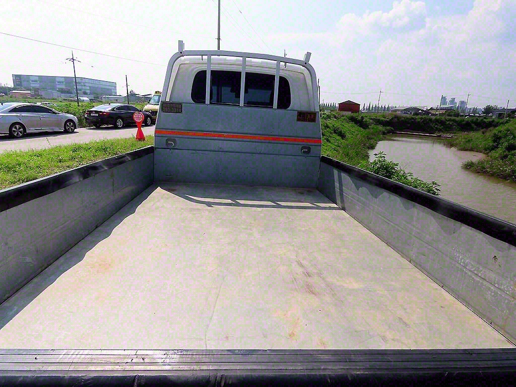 Small Truck Cargo (small) - Vista 4