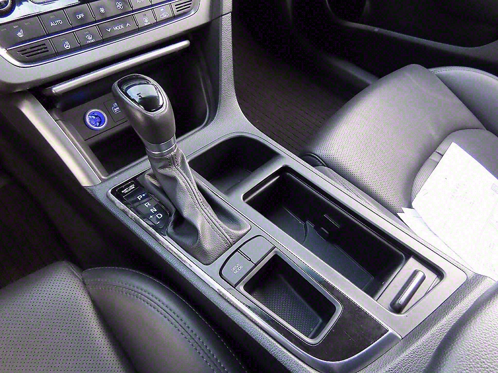 HYUNDAI Sonata - Vista 10