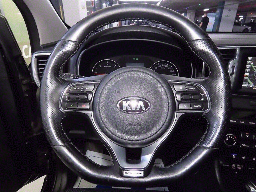 KIA Sportage - Vista 8