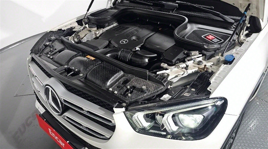 Mercedes Benz GLE Class - Vista 6