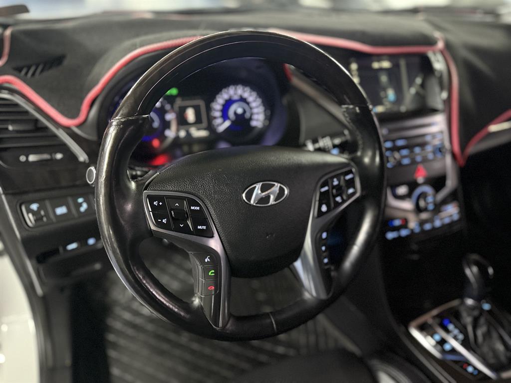 HYUNDAI Grandeur - Vista 8