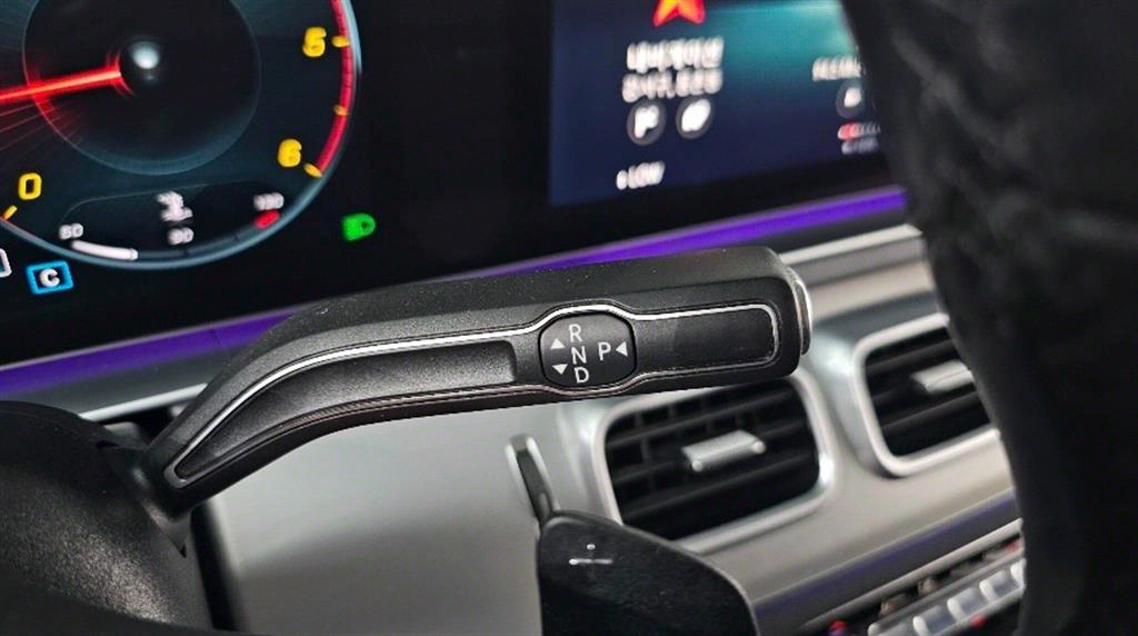 Mercedes Benz GLE Class - Vista 9