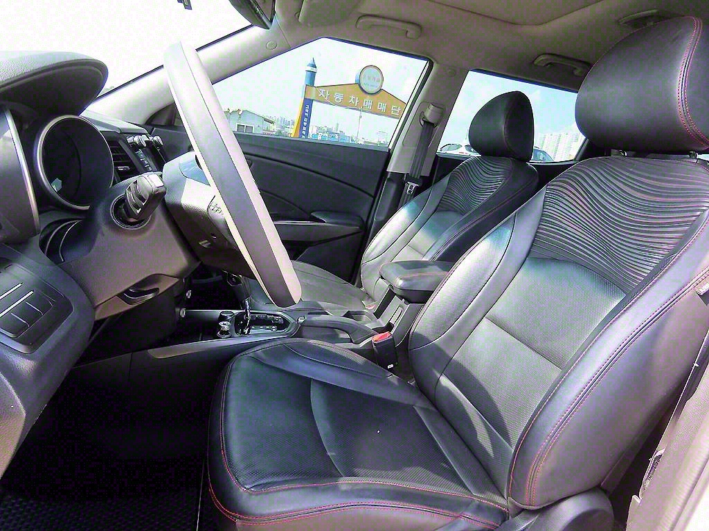 Ssangyong Tivoli - Vista 5