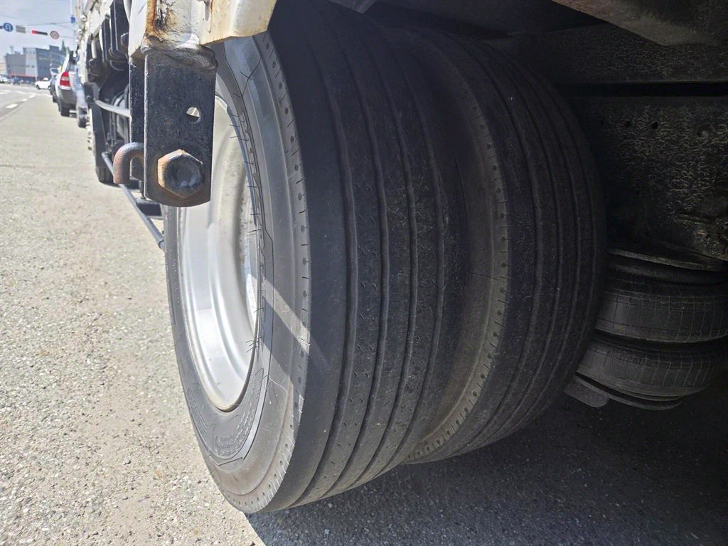 medium and large cargo Cargo - Vista 10