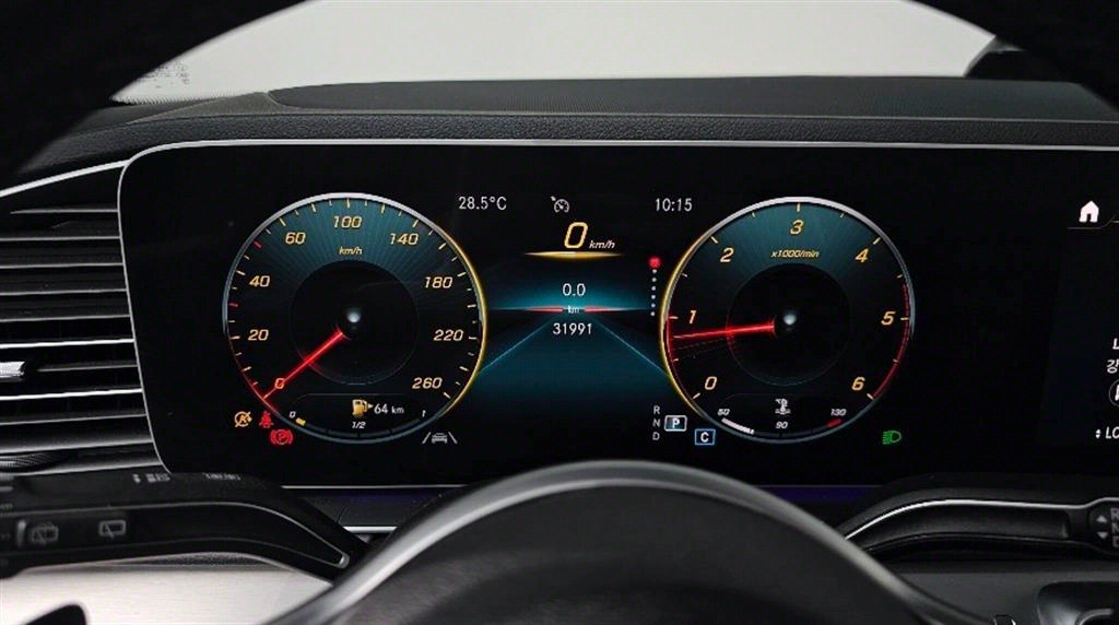 Mercedes Benz GLE Class - Vista 8