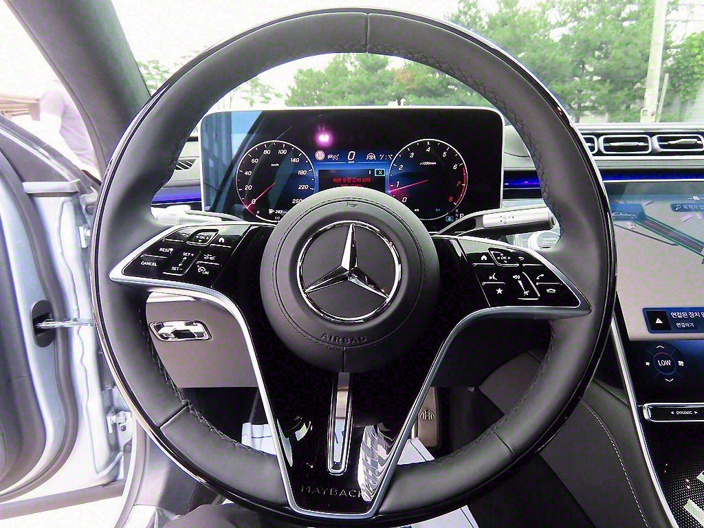 Mercedes Benz S Class - Vista 8