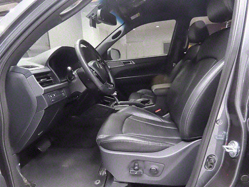 Ssangyong Rexton 2024 Gris - Importación desde Corea - HF Imports Iquique - Foto 12
